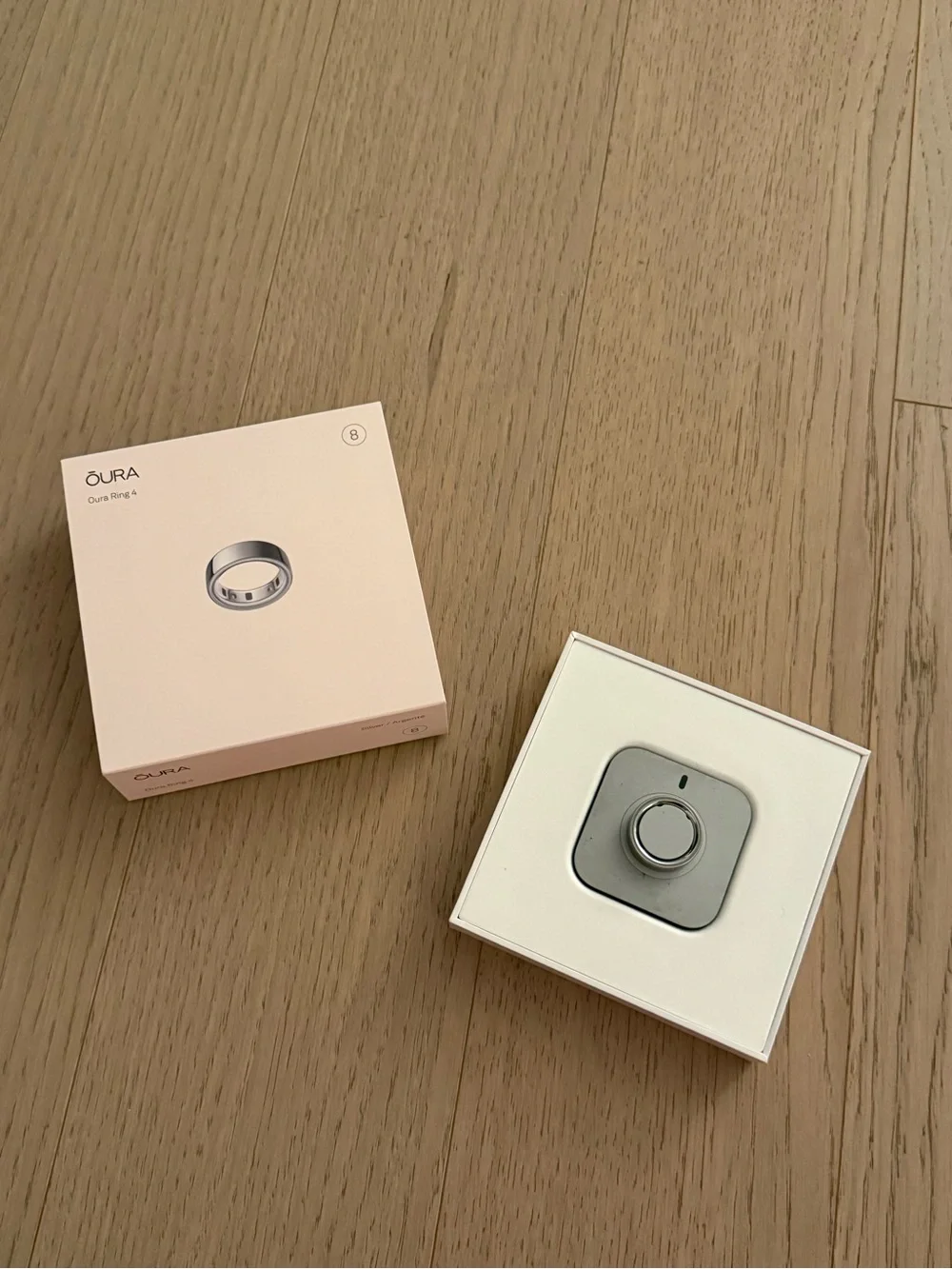 Oura Ring — Silver Metallic Health & Sleep Tracker